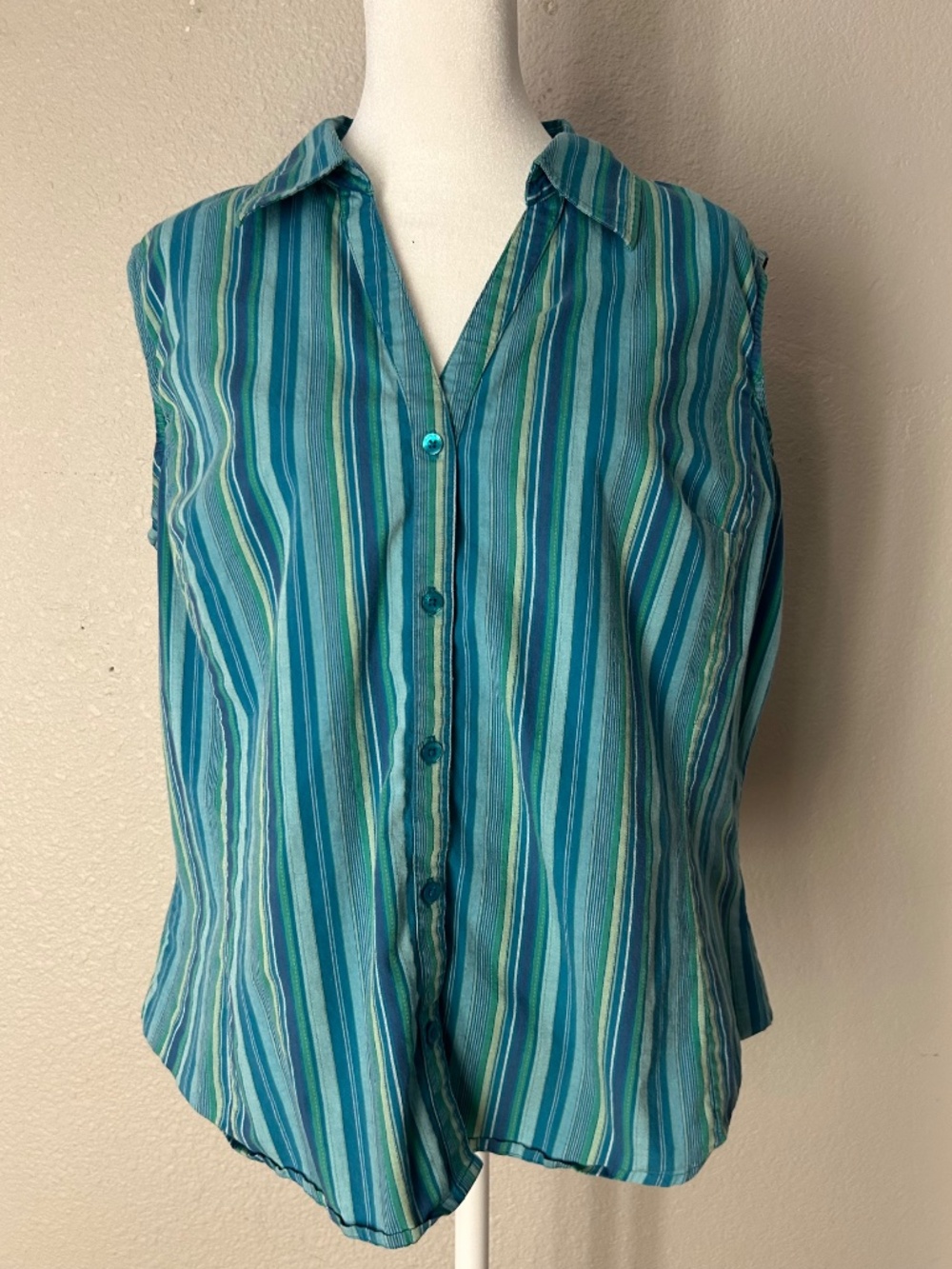 St. John's Bay Striped Button Front Sleeveless Stretch Top - Size XL
